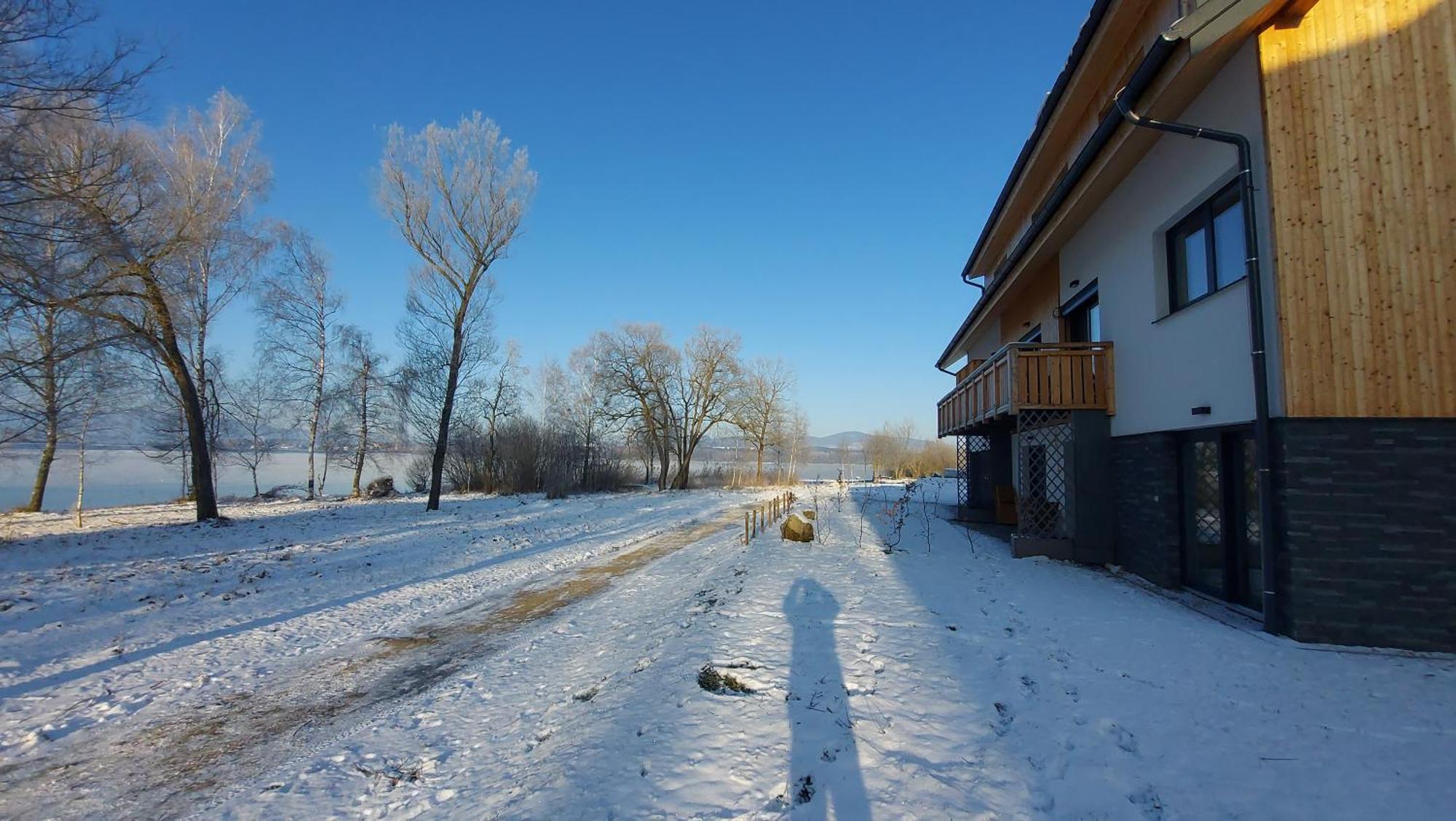 Lipno Apartments Bergmax: Ski Resort Retreat with Garden Terrace Cerna v Posumavi Exterior photo