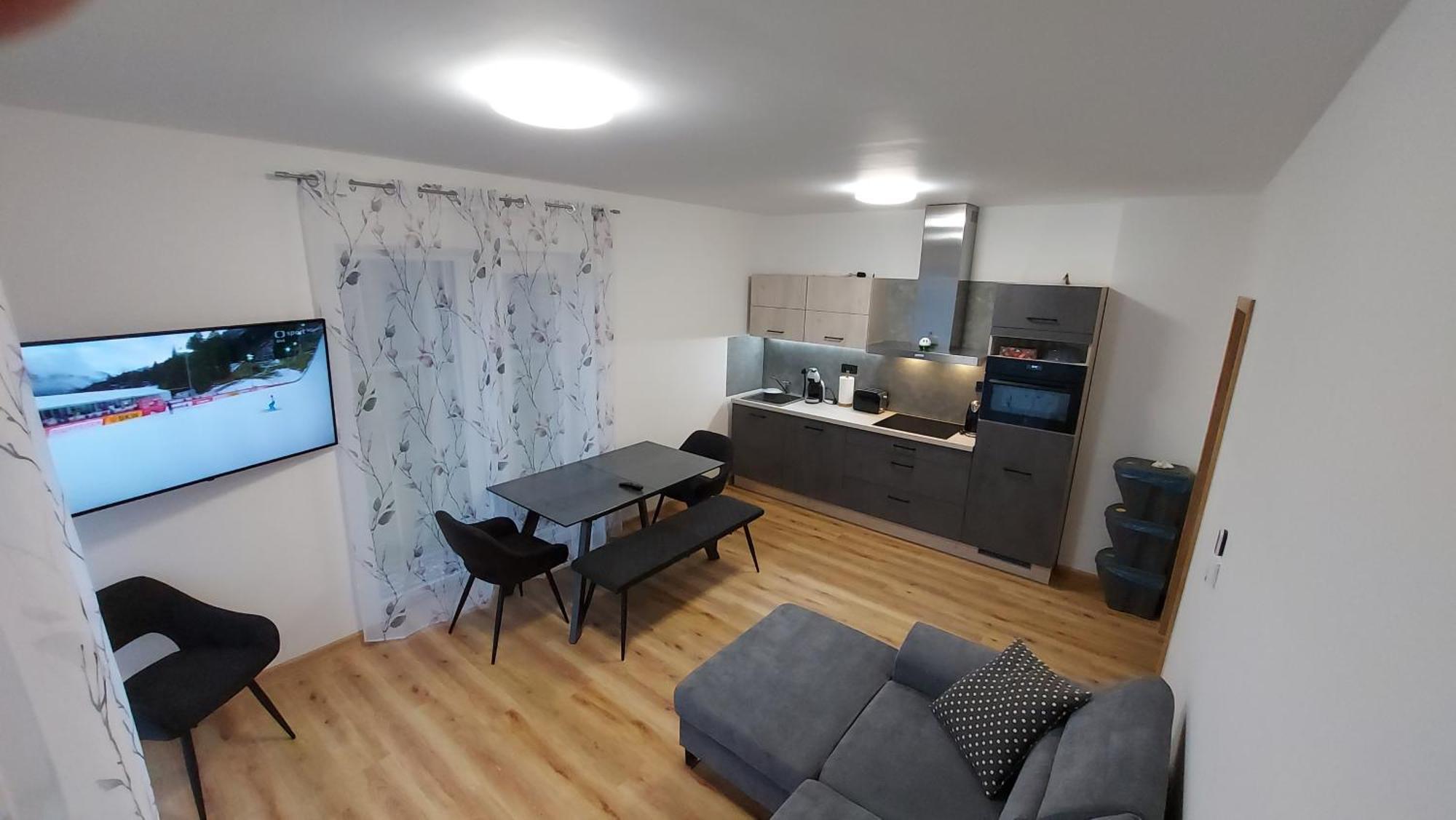 Lipno Apartments Bergmax: Ski Resort Retreat with Garden Terrace Cerna v Posumavi Exterior photo