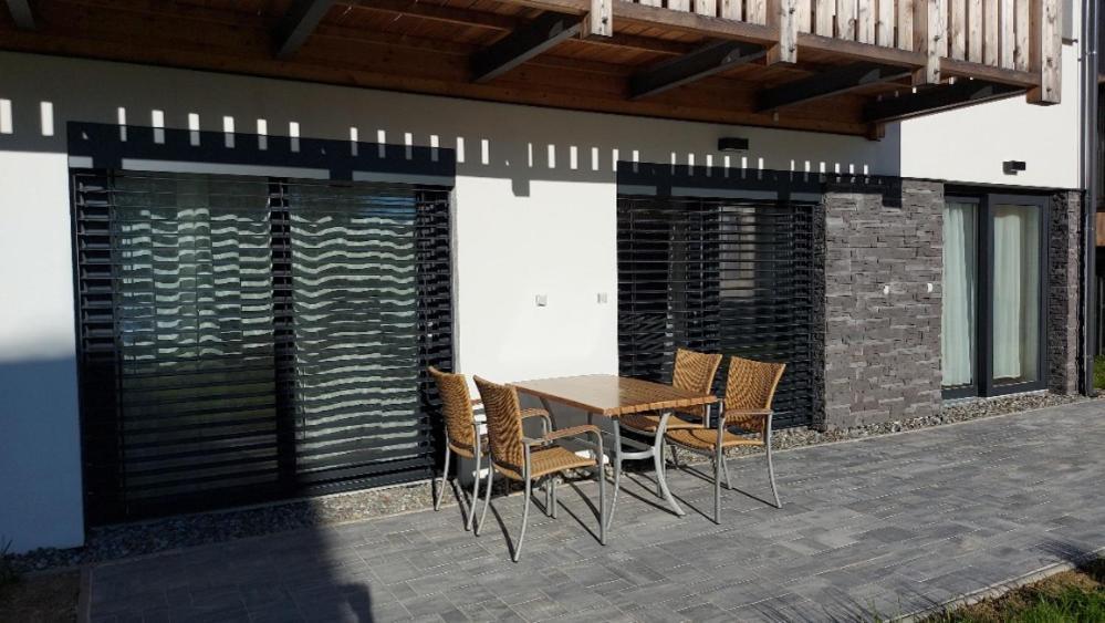 Lipno Apartments Bergmax: Ski Resort Retreat with Garden Terrace Cerna v Posumavi Exterior photo