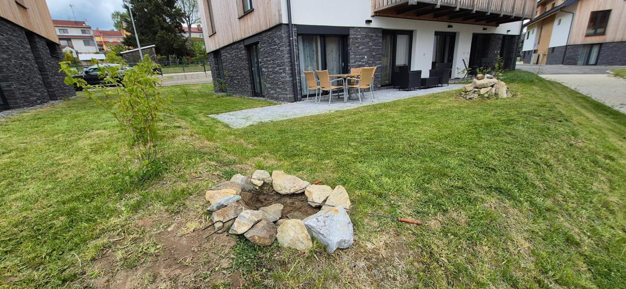 Lipno Apartments Bergmax: Ski Resort Retreat with Garden Terrace Cerna v Posumavi Exterior photo